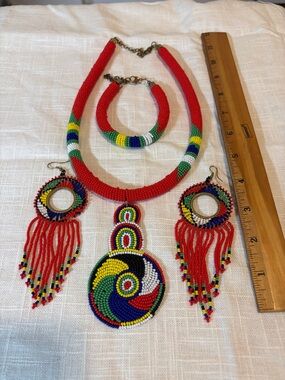 Red Multicolor Beaded Necklace, Bracelet & Earrings Set